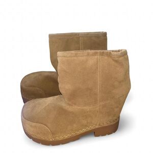Women's Tan Brown Faux Suede Sherling Boots SZ 9 NWT + Box